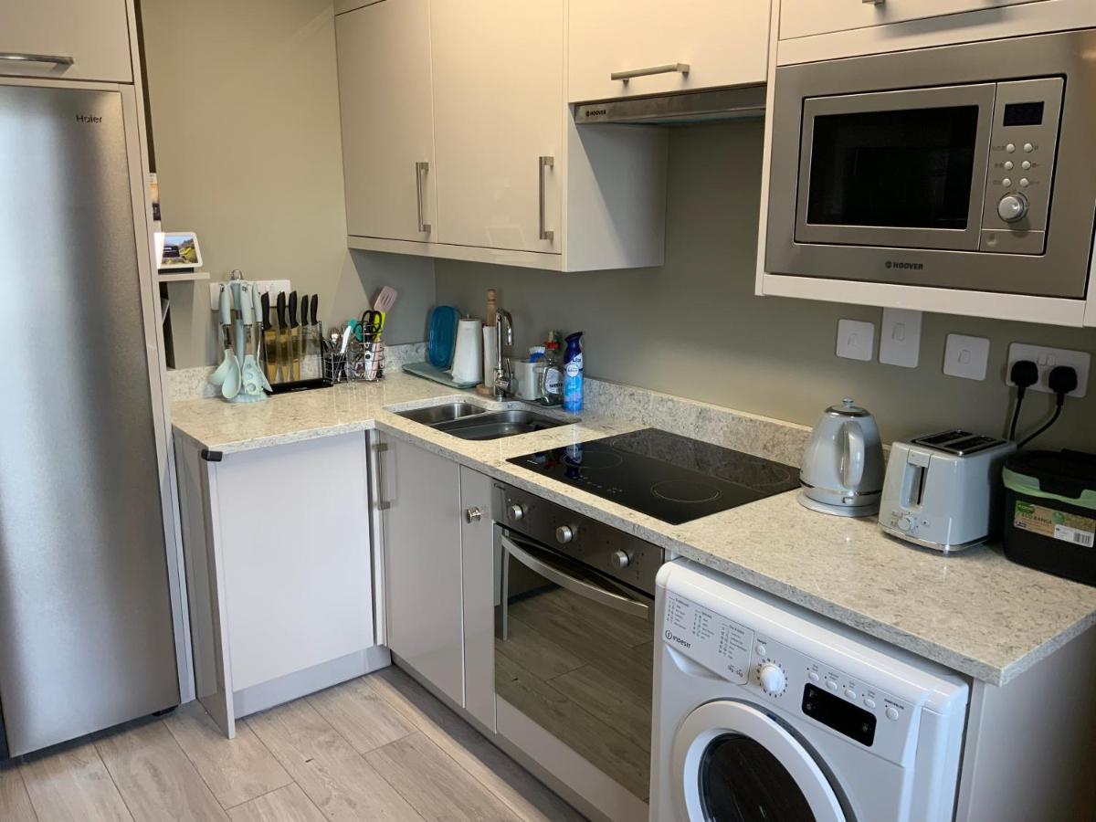 Small,Smart,Tidy 2 Bed Apartment Голуэй Экстерьер фото
